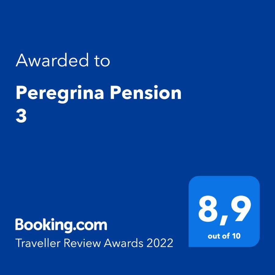 Pensión Peregrina 3 *